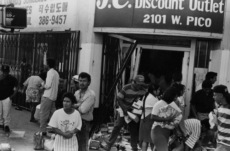 Looting during the Los Angeles rebellion, 1992.